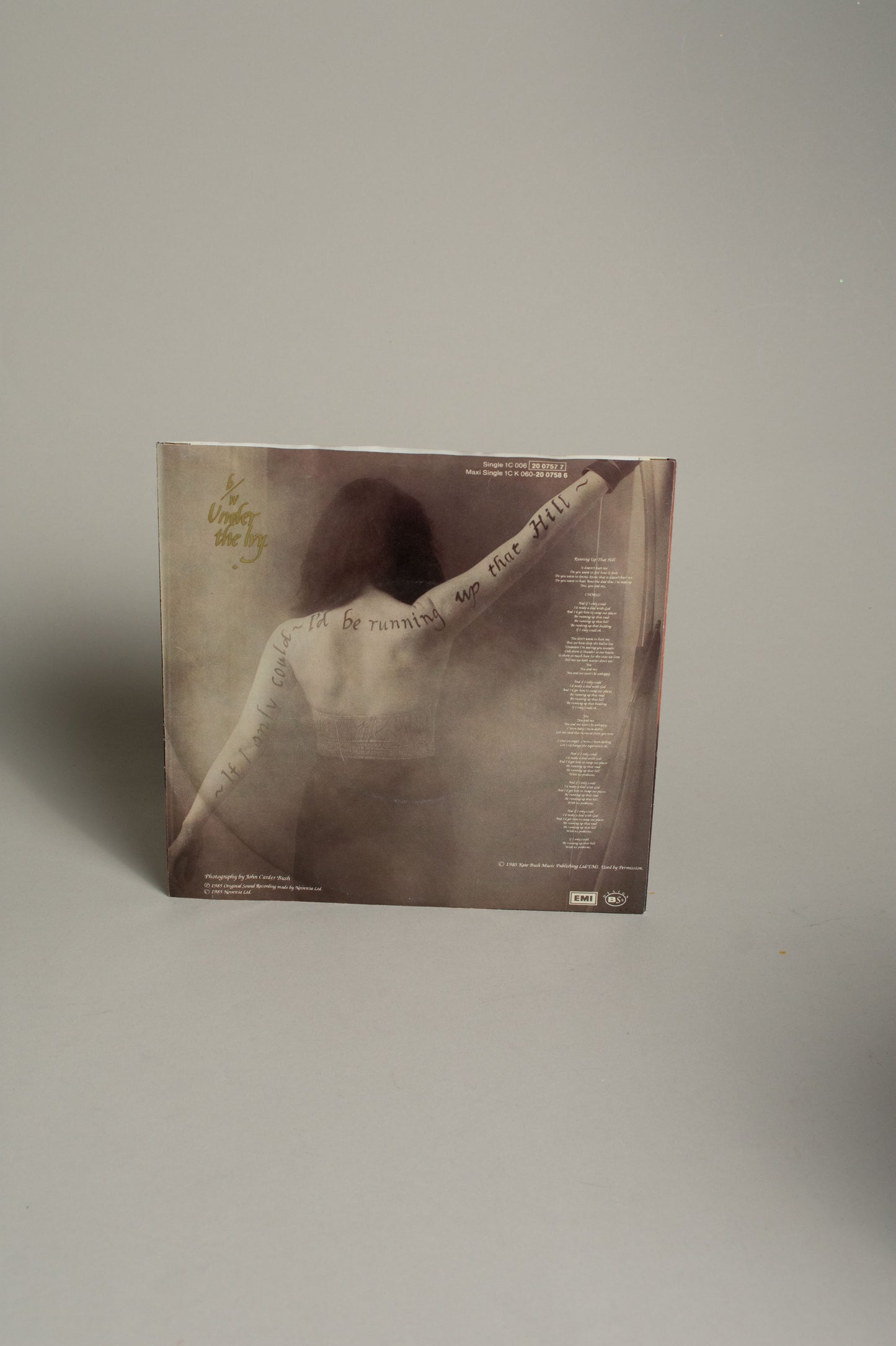 Kate Bush – Running Up That Hill (Holland, 7" Single, 1985)