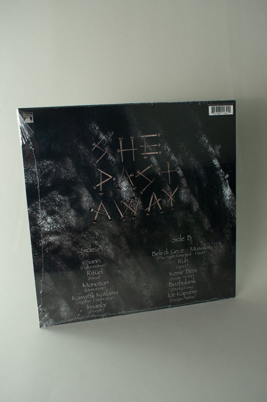 She Past Away – Belirdi Gece (US, 12" Album, 2018)