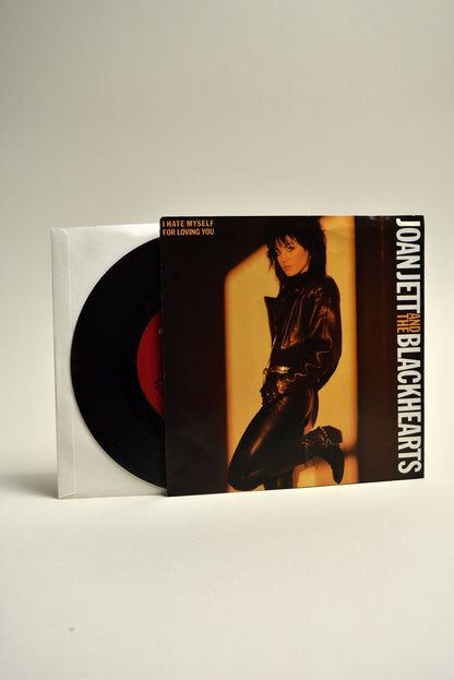 Joan Jett And The Blackhearts – I Hate Myself For Loving You (US 7" Single, 1988)