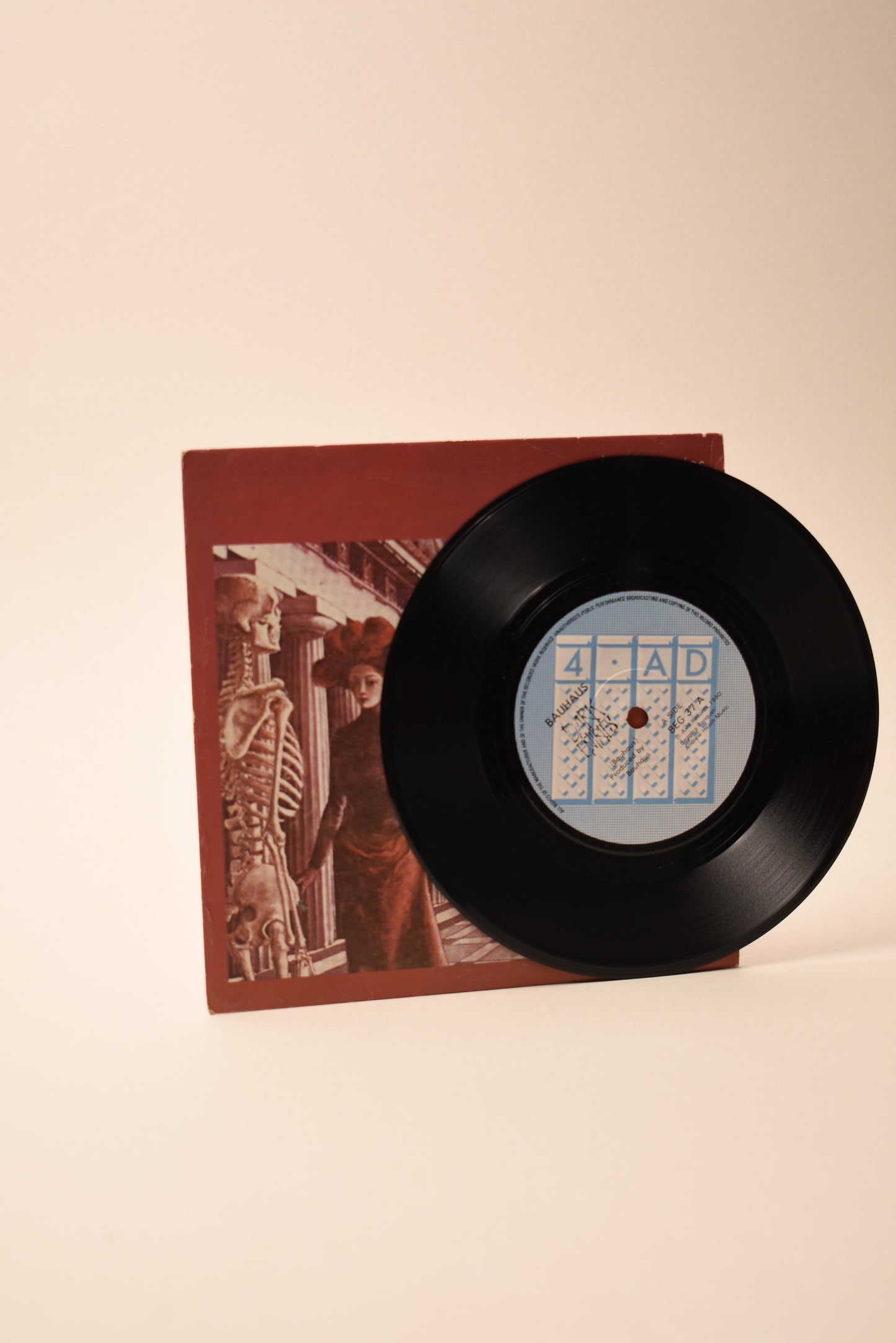 Bauhaus – Dark Entries (UK 7" Single, 1980)